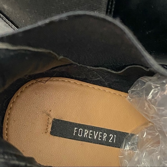 Forever 21 Hidden Wedge Black Booties Sz 5.5 - Picture 7 of 8